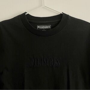 PLEASURES Core Embroidered Logo Tshirt